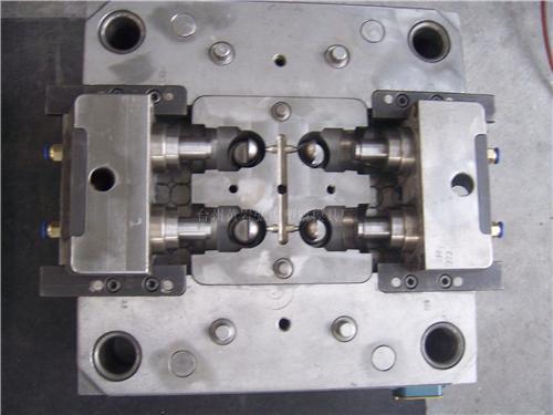 科翔模具告訴您，如何提高模具零配件加工質(zhì)量？