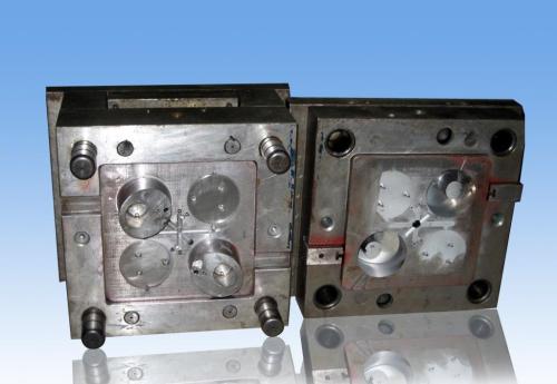 如何預防模具拉不開模？ 深圳塑膠模具開模