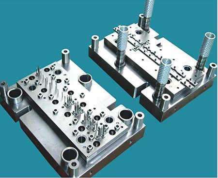 塑膠模具系統(tǒng) 塑膠模具系統(tǒng)
